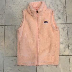 NWT fluffy pink patagonia vest size xl
